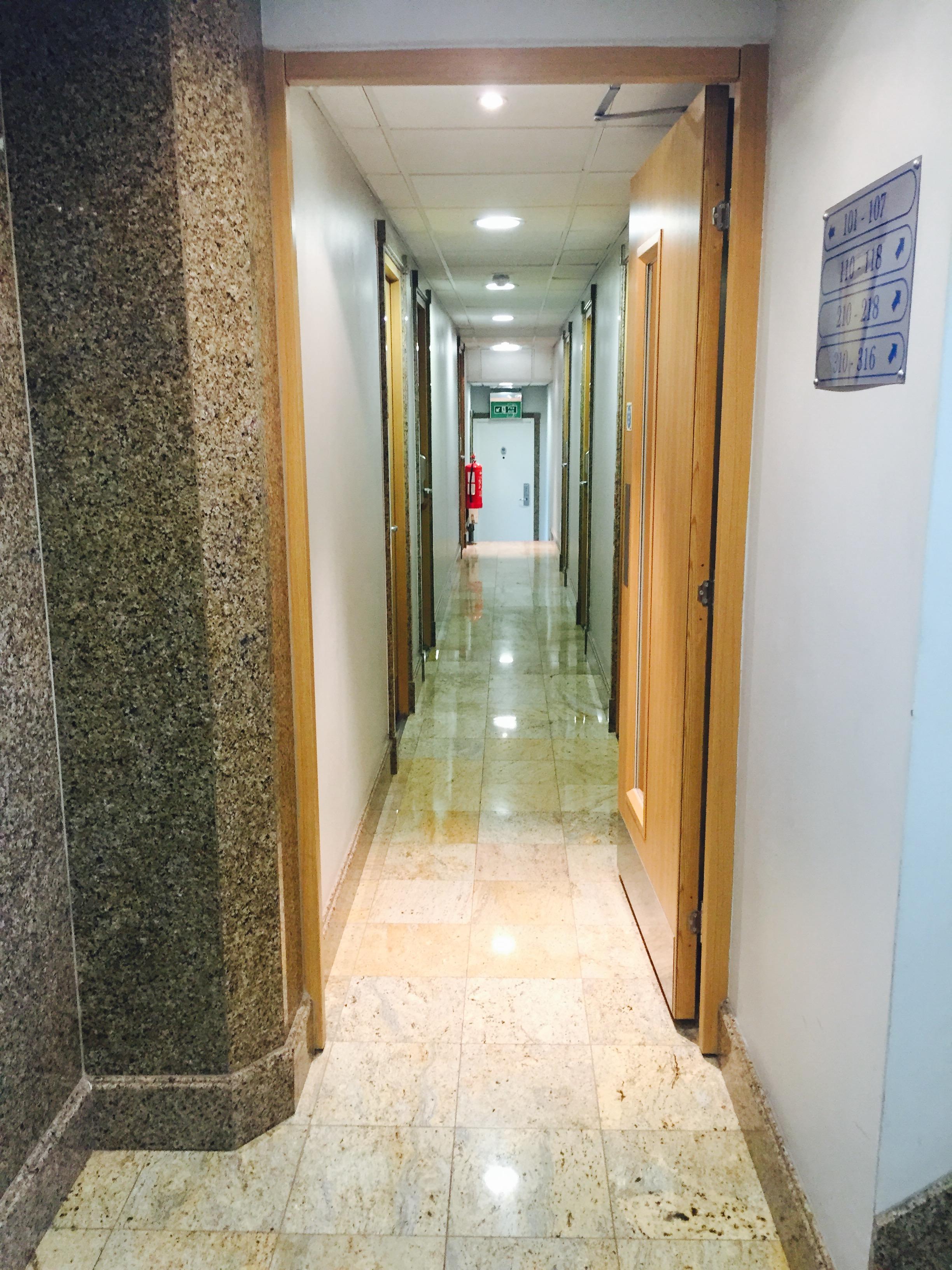 Maiden Oval Hotel London Exterior photo